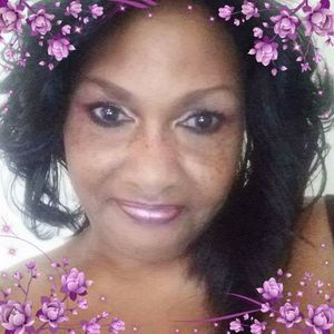 Meet your Posher, Monique